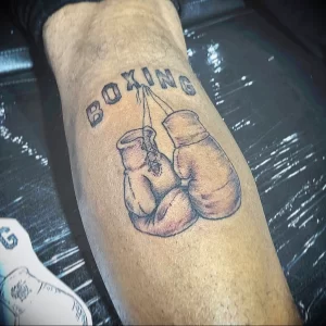 Фото тату боксерские перчатки 30.07.22 №0179 - tattoo boxing gloves - tattoo-photo.ru