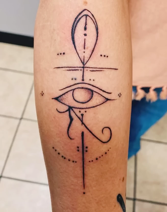 Пример рисунка тату Глаз Гора (Уаджет) №36 - tattoo-photo.ru