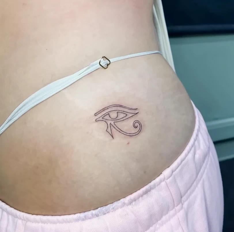 Пример рисунка тату Глаз Гора (Уаджет) №38 - tattoo-photo.ru