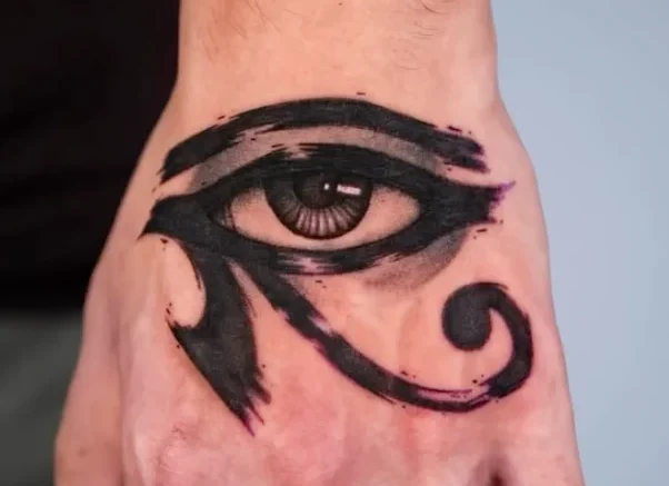 Пример рисунка тату Глаз Гора (Уаджет) №40 - tattoo-photo.ru