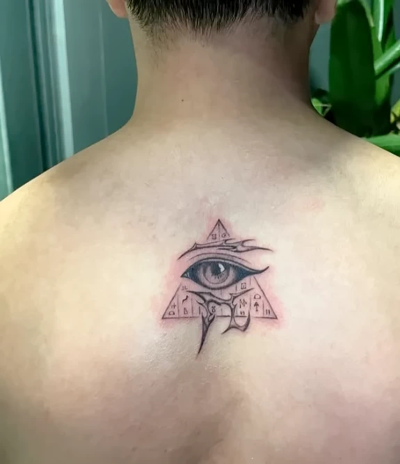 Пример рисунка тату Глаз Гора (Уаджет) №42 - tattoo-photo.ru