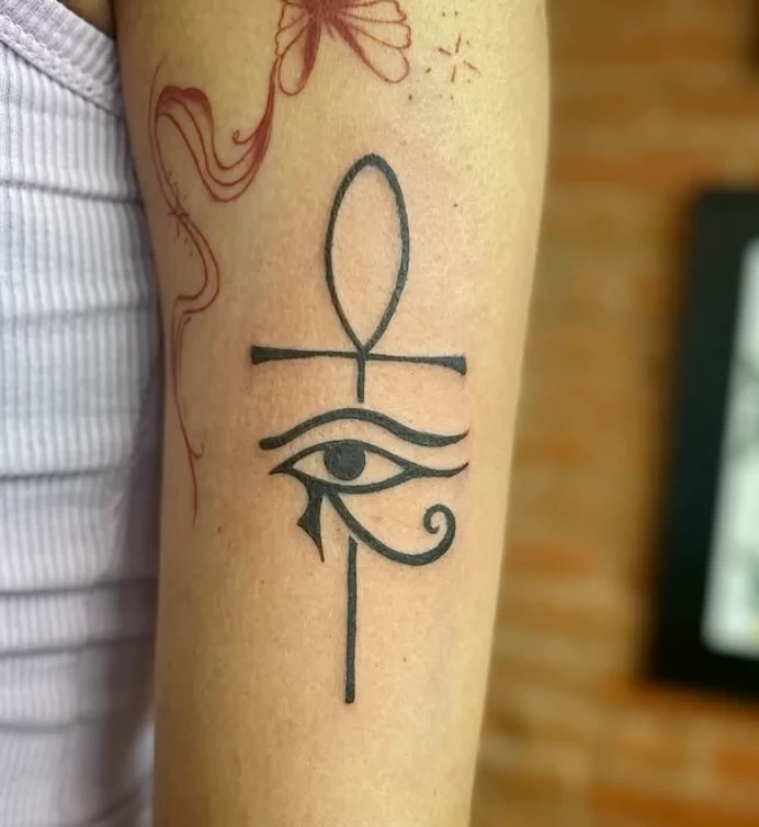 Пример рисунка тату Глаз Гора (Уаджет) №45 - tattoo-photo.ru
