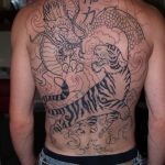 фото тату тигр и дракон 07.12.2018 №027 - tattoo tiger and dragon - tattoo-photo.ru