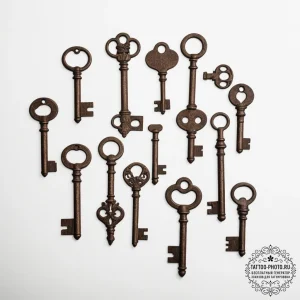 A collection of old, rusty keys. - эскиз тату (№1754609173_0, 07.08.2025 23:26) — tattoo-photo.ru